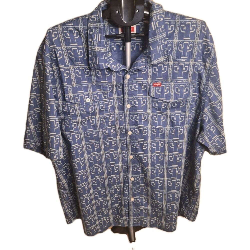 Wrangler Short Sleeve Men's Shirt.  Size 3XL